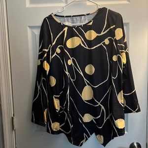 Light weight woman’s long sleeve shirt